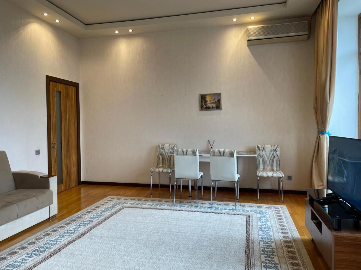 Gloriya Boulevard Apartment By Bakuapart Exterior photo